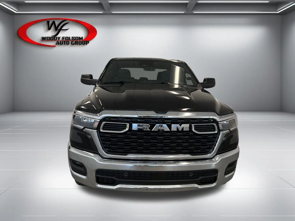 New 2027 Diamond Black Crystal Pearl-Coat Exterior Paint RAM Big Horn/Lone Star image 2