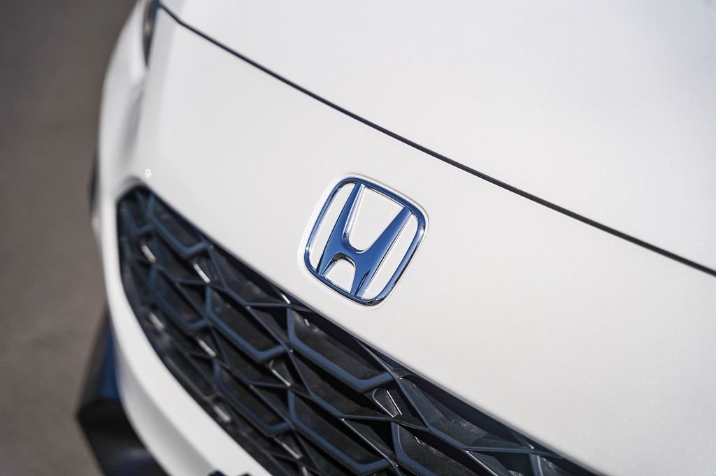 New 2027 Platinum White Pearl Honda LX image 12