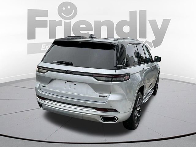 Used 2024 Silver Jeep Summit Reserve image 10