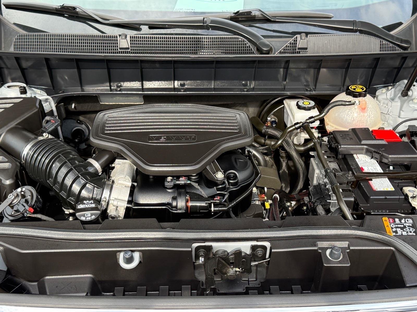 Used 2019 Quicksilver Metallic GMC Denali image 31