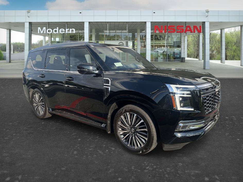 Used 2025 Super Black Nissan Platinum Reserve image 7