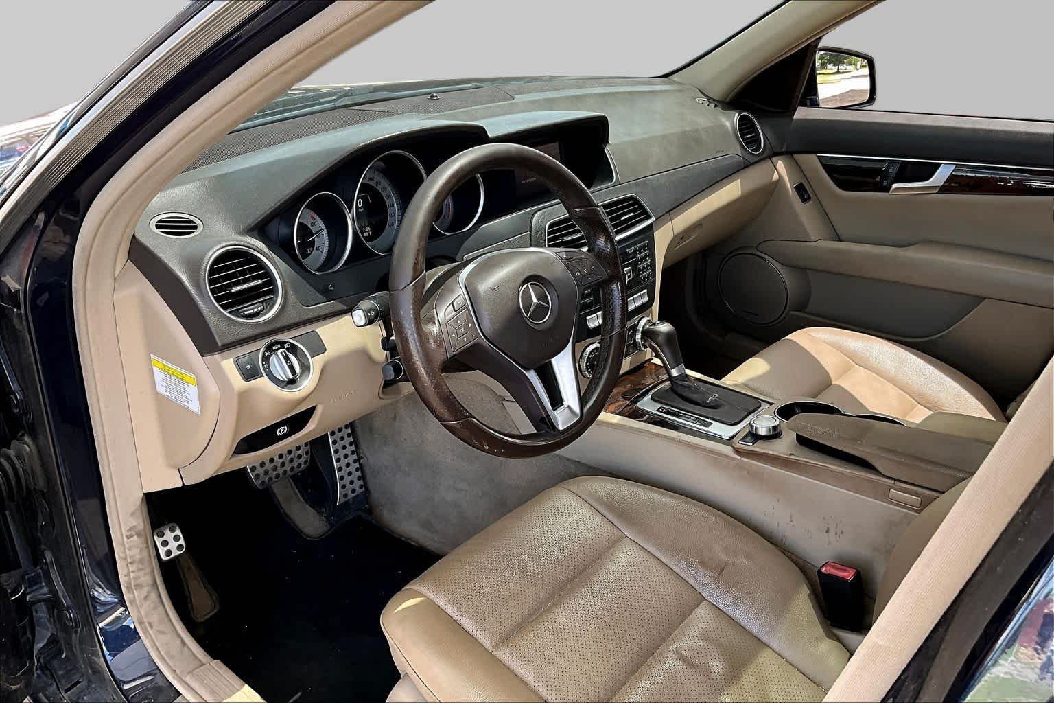 Used 2014 Lunar Blue Metallic Mercedes-Benz C 250 Sport image 18