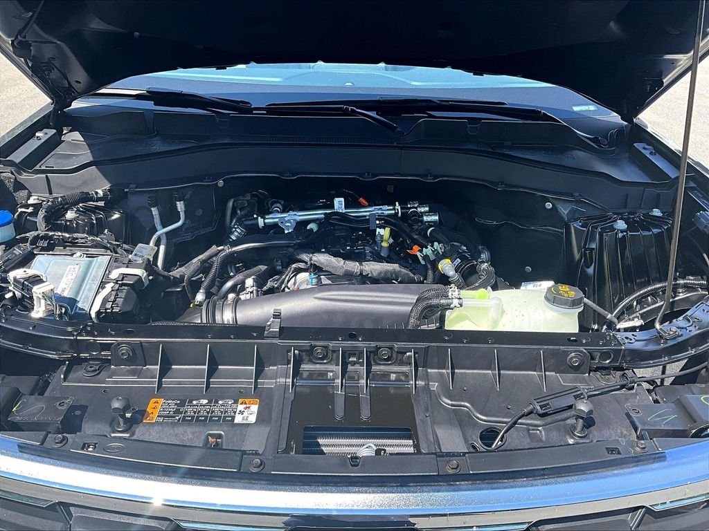 New 2026 Carbonized Gray Metallic Ford Active image 12