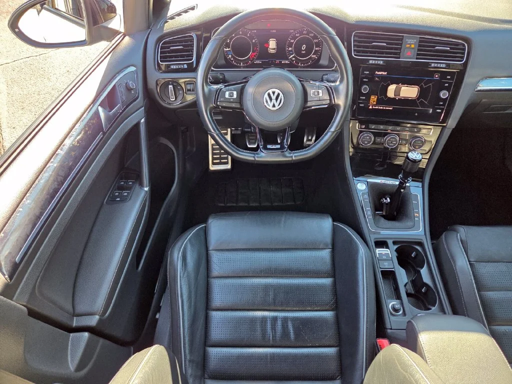 Used 2019  Volkswagen DCC & Navigation 4Motion image 16