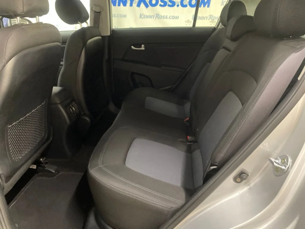Used 2016 Silver Kia LX image 11