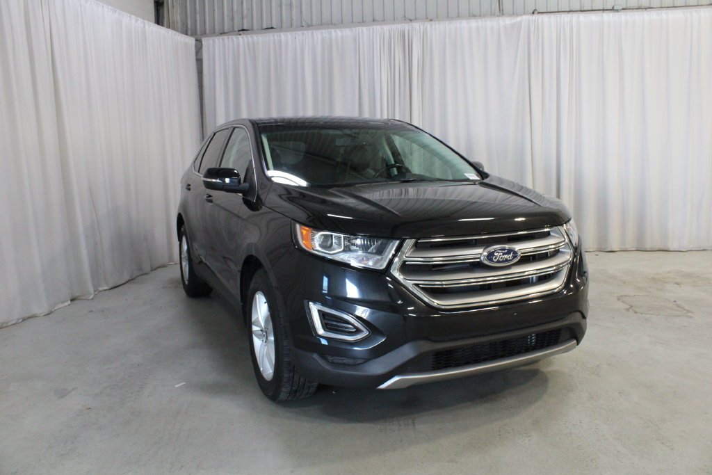 Used 2015 Black Ford SEL image 38