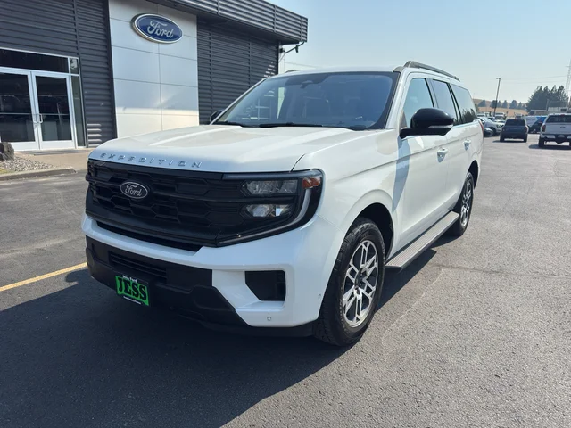 2025 Ford Expedition Active