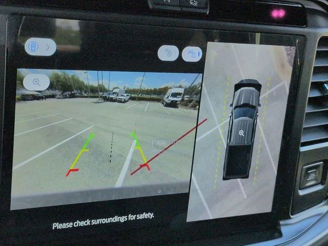 New 2026 Carbonized Gray Metallic Ford Tremor® image 20