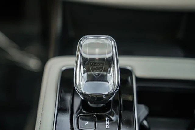 New 2026 Crystal White Volvo T8 Ultra image 25