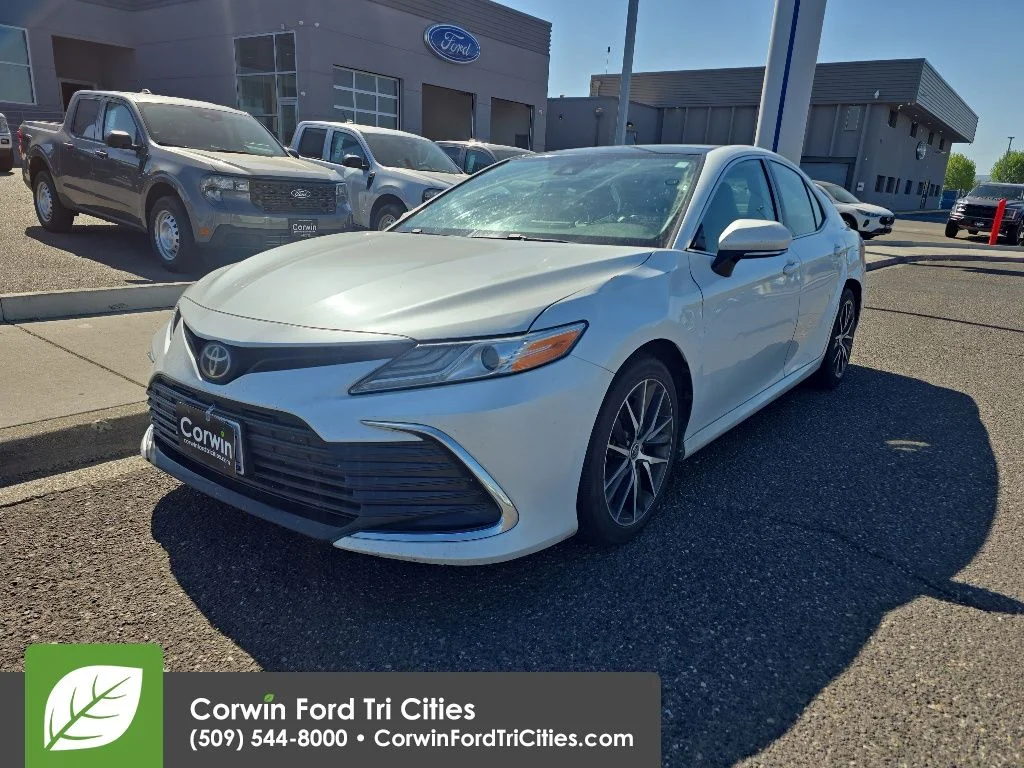 2021 Toyota Camry 2.5 Auto XLE AWD's photo