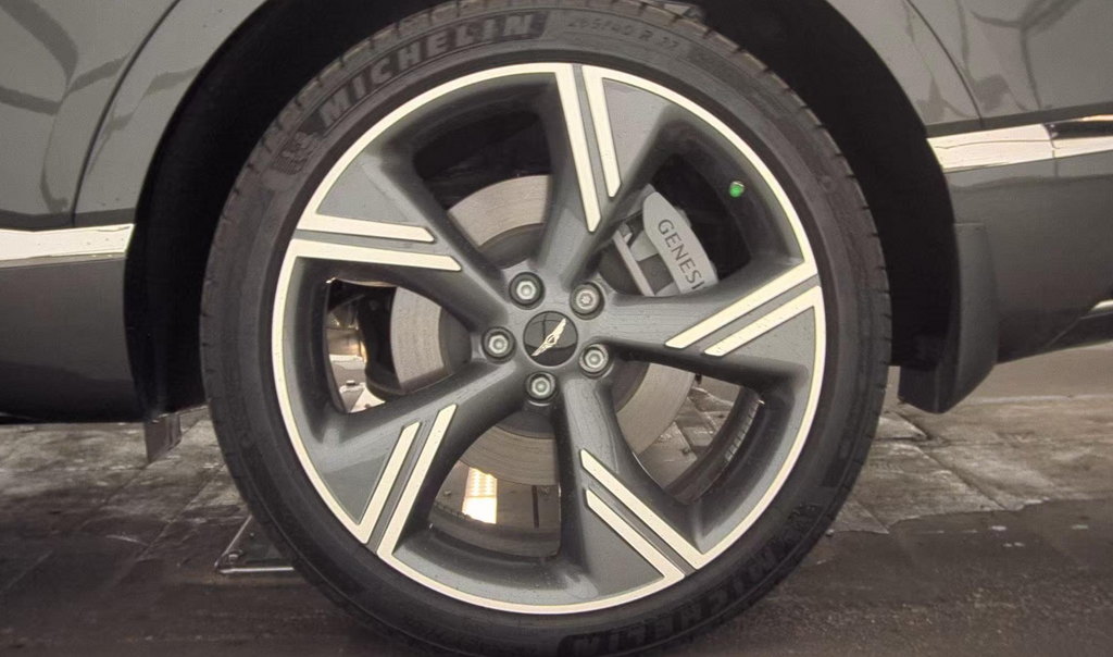 Used 2025 Gray Genesis 2.5T Prestige image 11