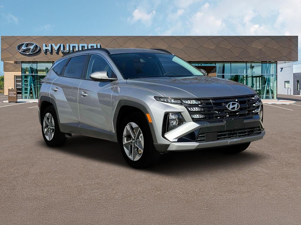 New 2026 Shimmering Silver Hyundai SEL image 11
