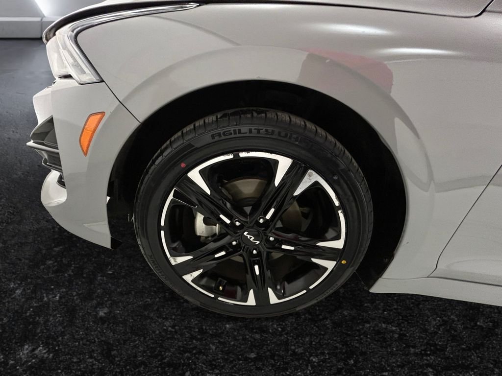 Used 2024 Gray Kia GT-Line image 27