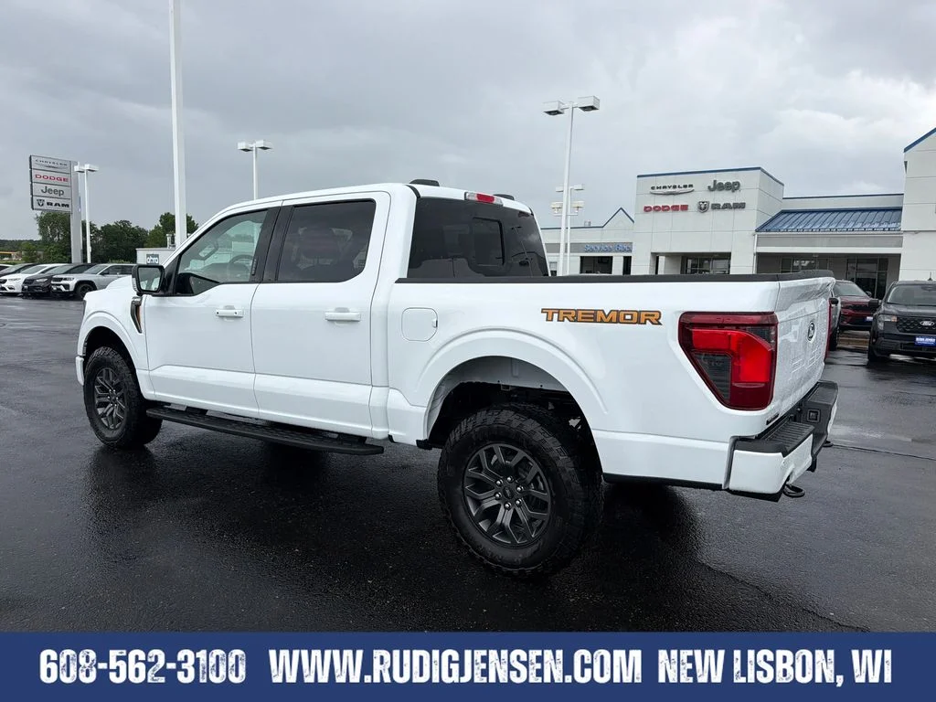 New 2026 Oxford White Ford Tremor® image 3