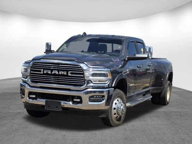 Used 2022 Granite Crystal Clearcoat Metallic Ram Laramie image 3