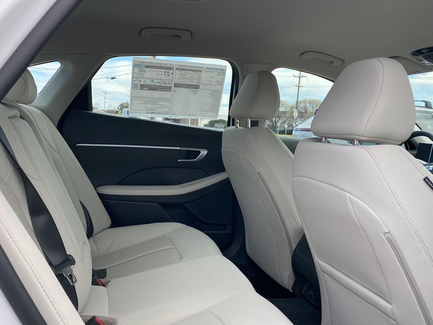 2026 Hyundai Sonata SEL - Photo 15