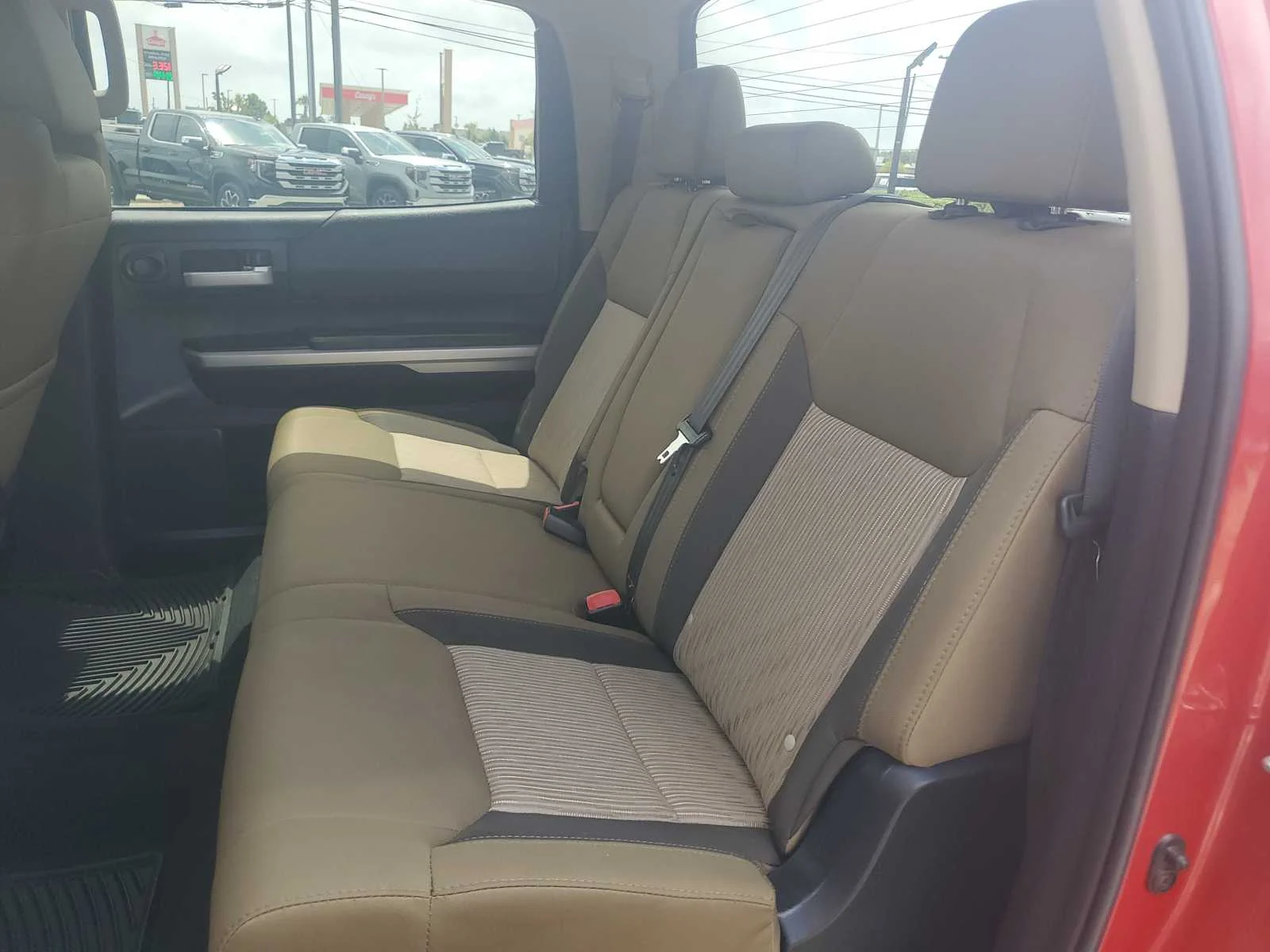 Used 2016  Toyota SR5 image 26