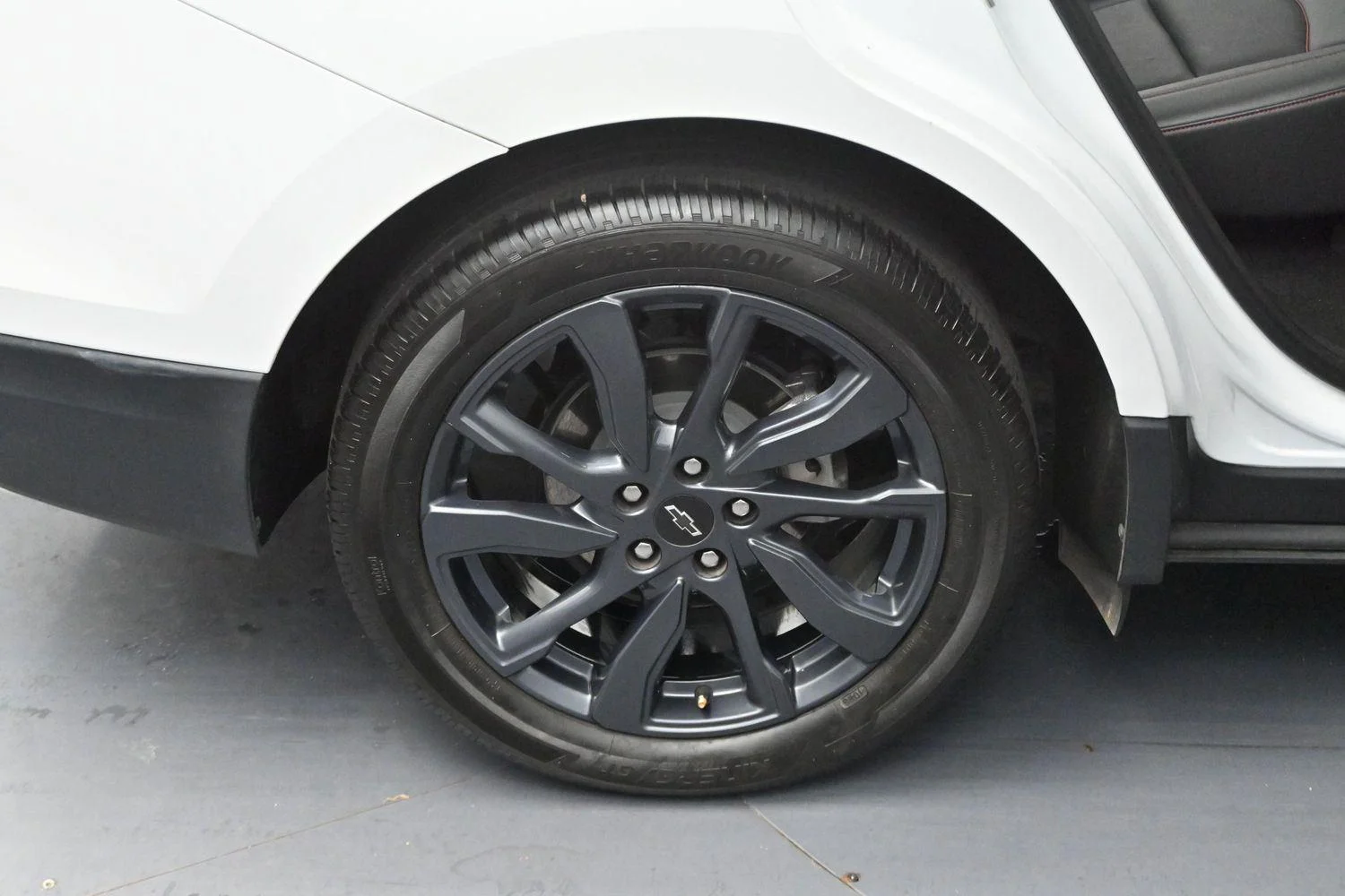 Used 2024 Summit White Chevrolet RS image 35