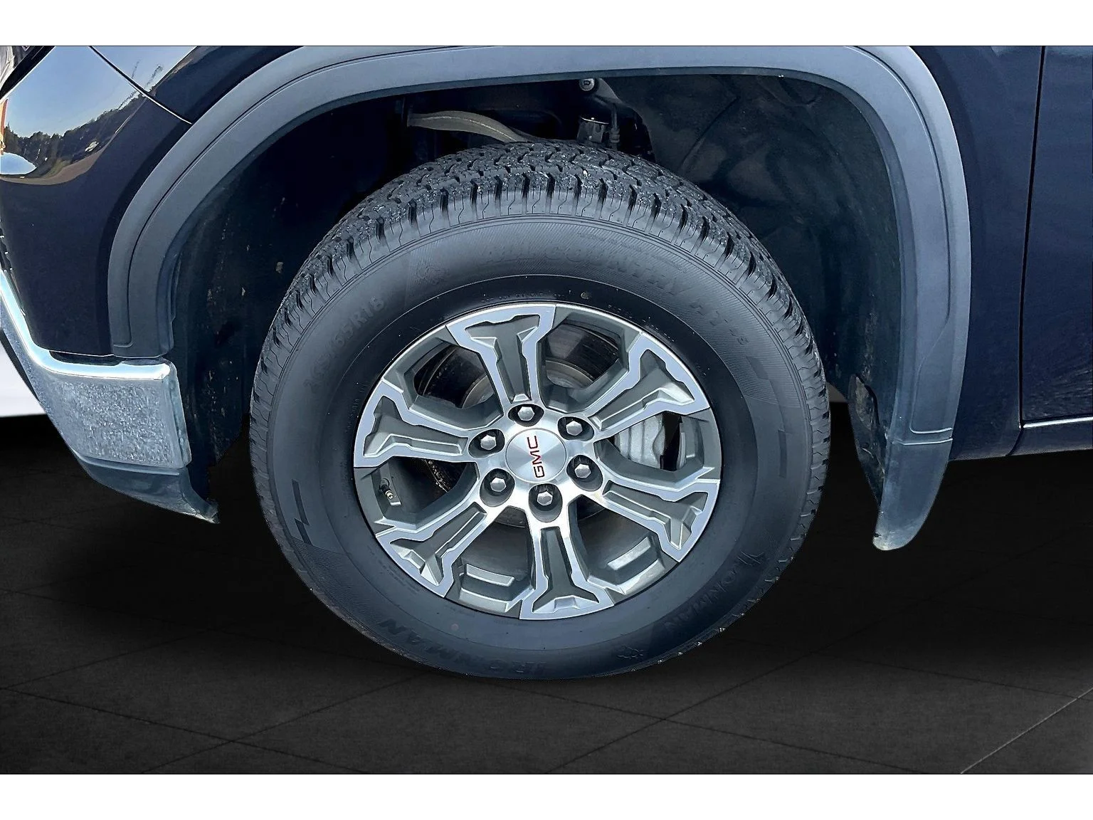 Used 2025 Titanium Rush Metallic GMC SLT image 7
