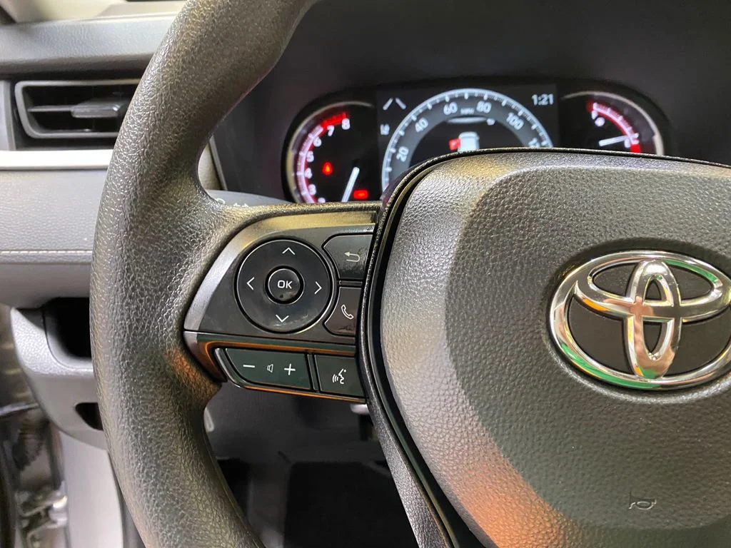 Used 2025 Silver Toyota LE image 32