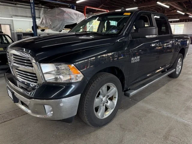 2018 RAM 1500 Big Horn 4x4 Crew Cab 5'7's photo