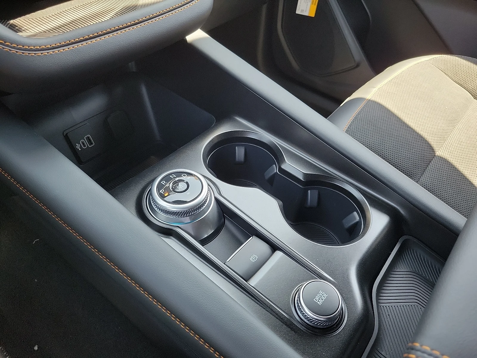 New 2026 Star White Metallic Tri-Coat Ford Tremor&reg; image 20