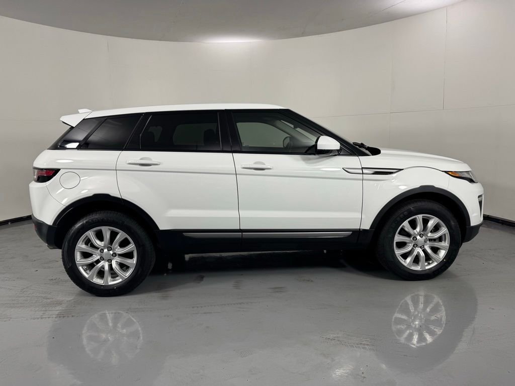 Used 2019 Fuji White Land Rover SE image 5