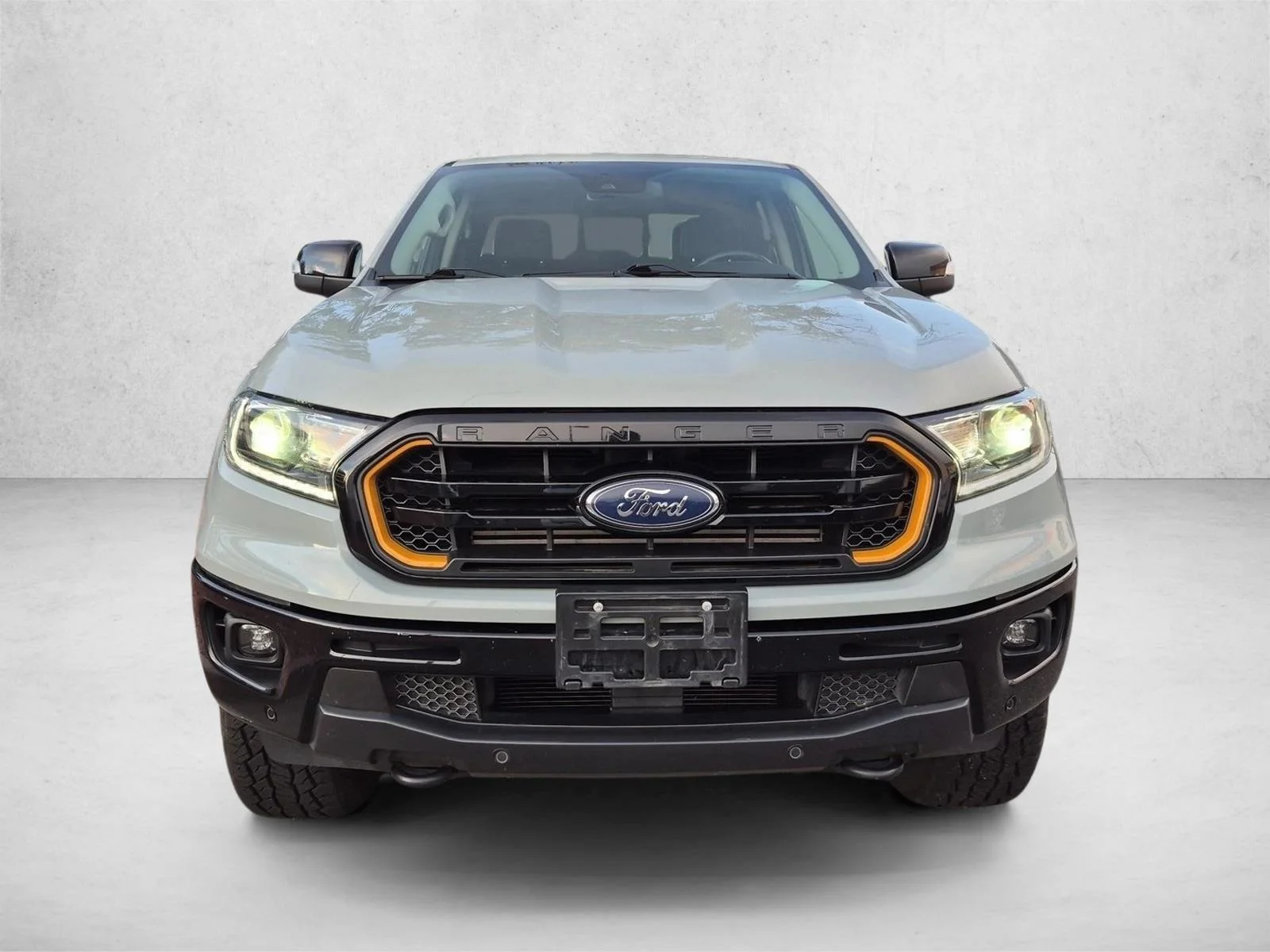 Used 2022 Cactus Gray Ford LARIAT image 2