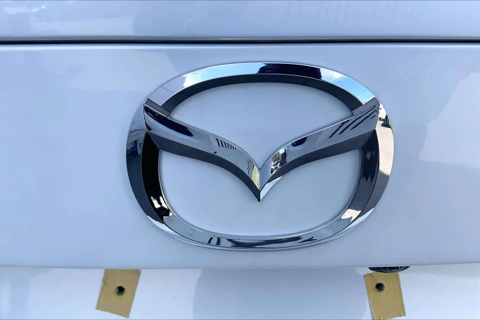 Certified Used 2025 Rhodium White Premium Mazda 3.3 Turbo Premium Plus Package image 33