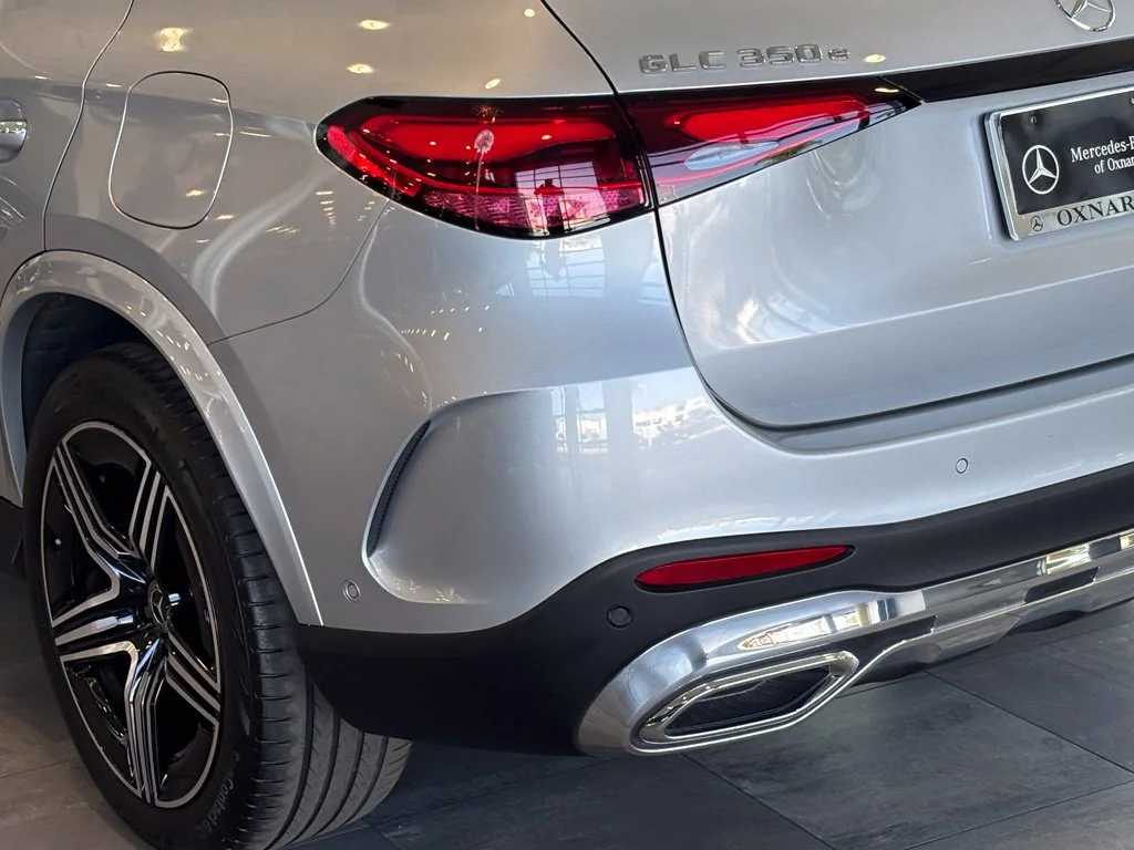 Used 2025 Silver Mercedes-Benz GLC 350e image 7
