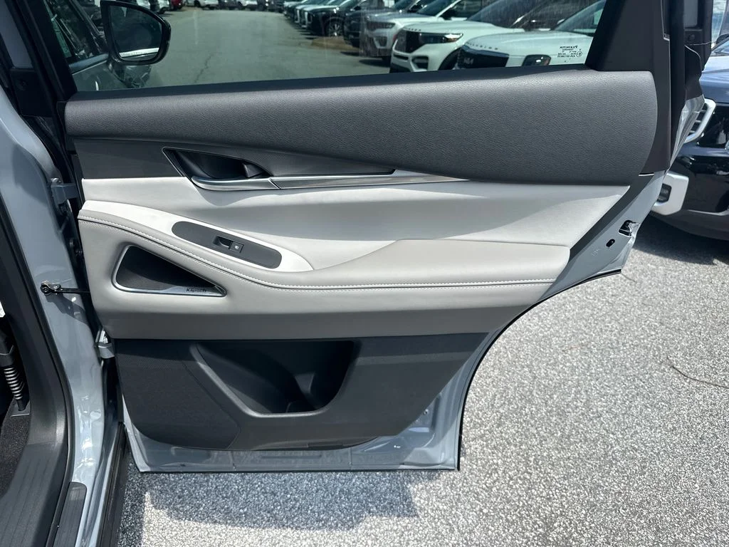 New 2027 Gray INFINITI LUXE image 16