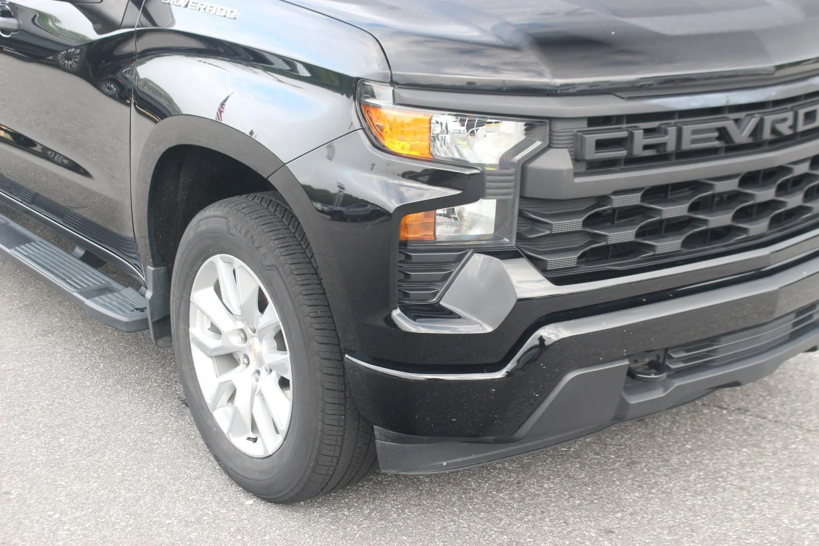 Used 2024 Black Chevrolet Custom image 9