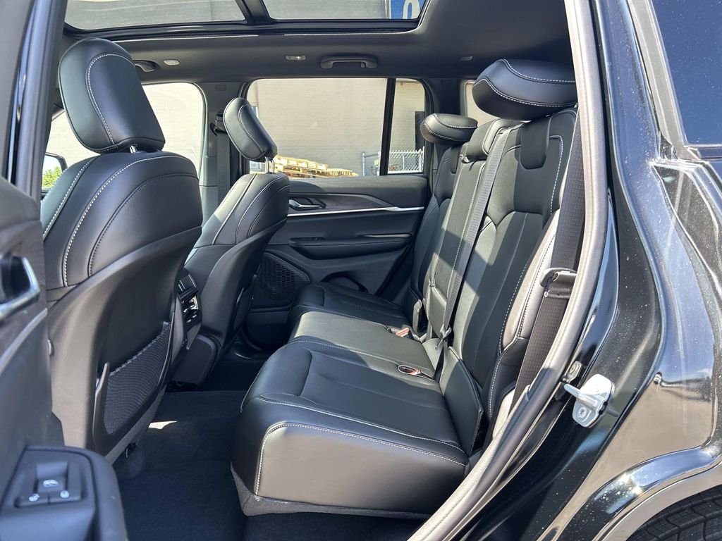Used 2025 Black Jeep Limited image 17