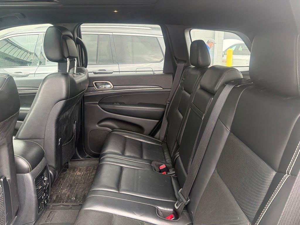 Used 2017 Silver Jeep Limited image 14