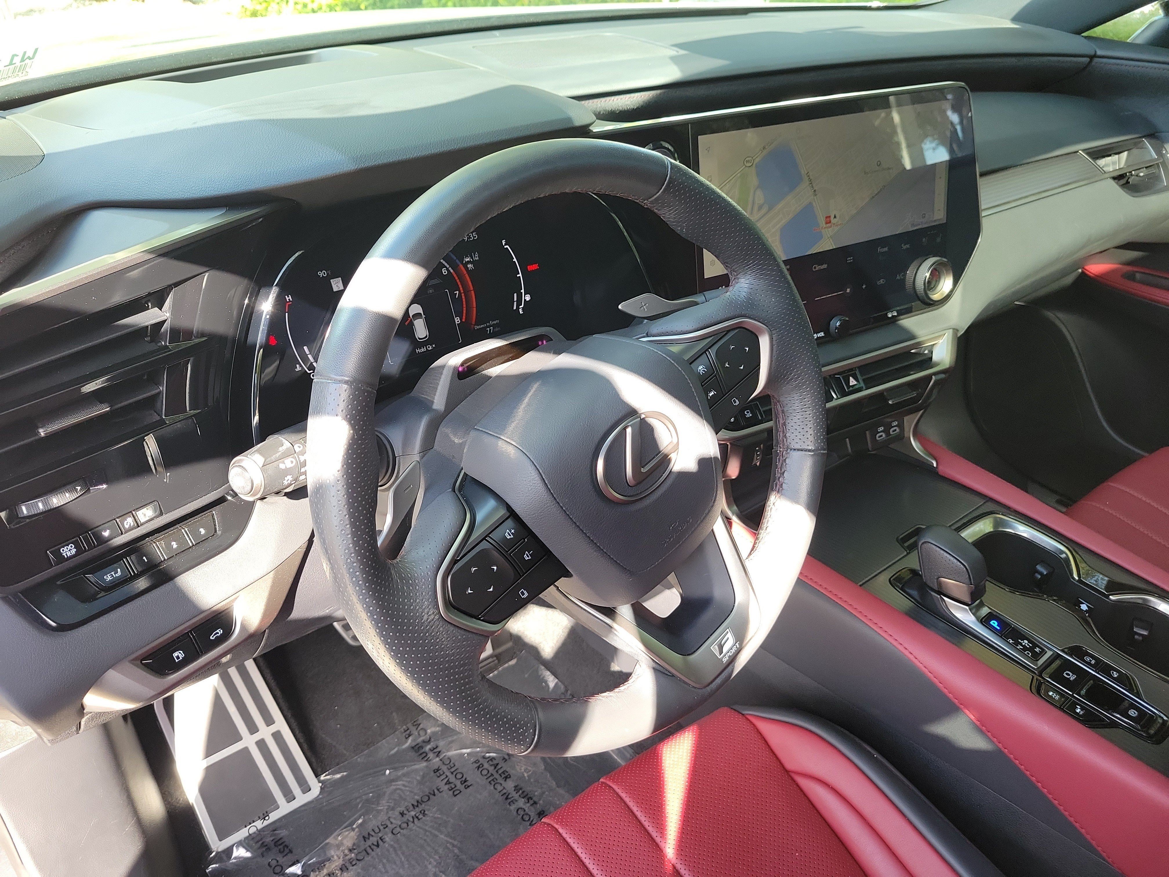Used 2024 Gray Lexus RX 350 F SPORT Handling image 25