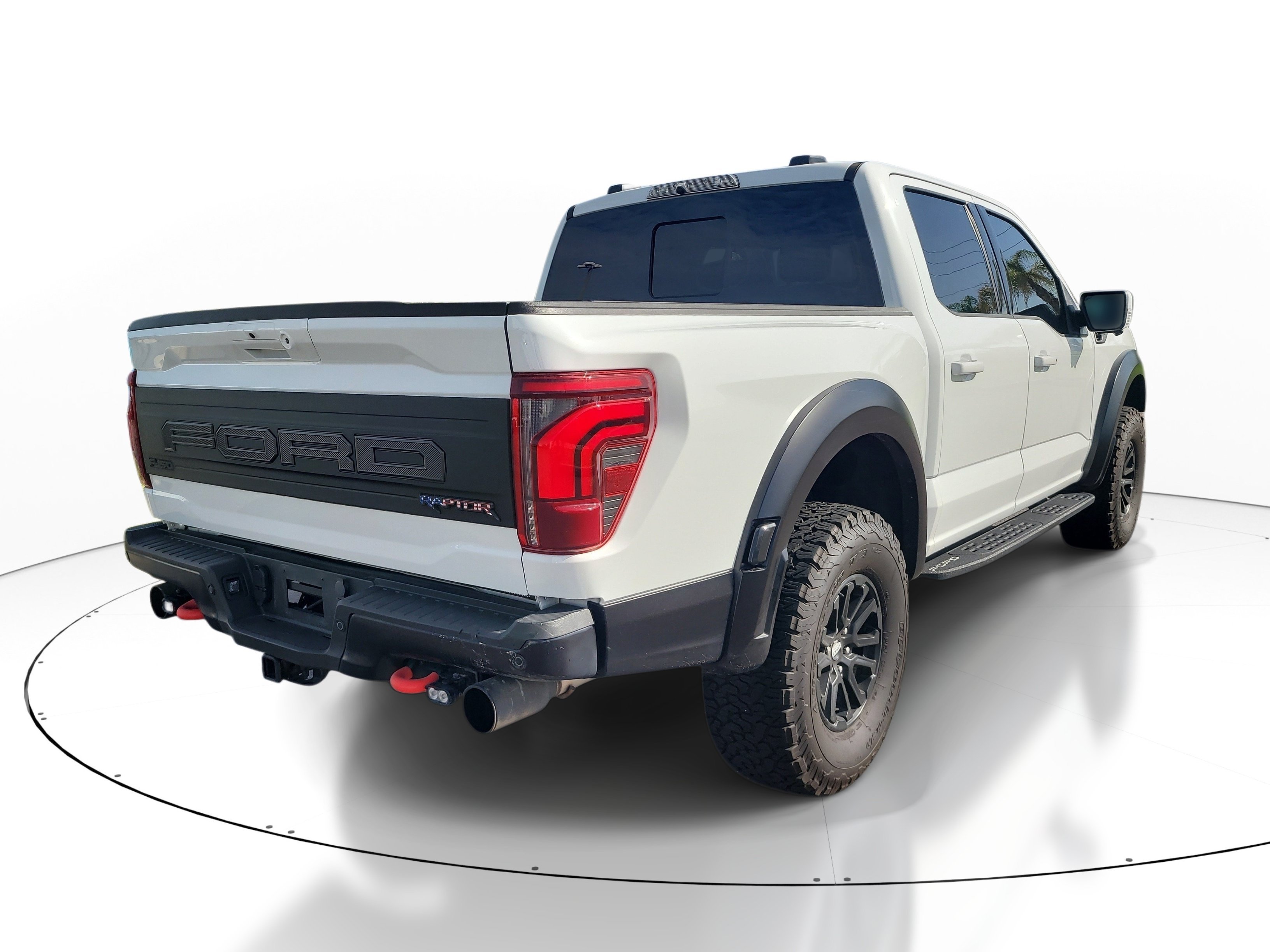 Used 2025 Oxford White Ford Raptor image 4