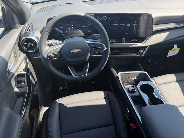 New 2027 Summit White Chevrolet LT image 15