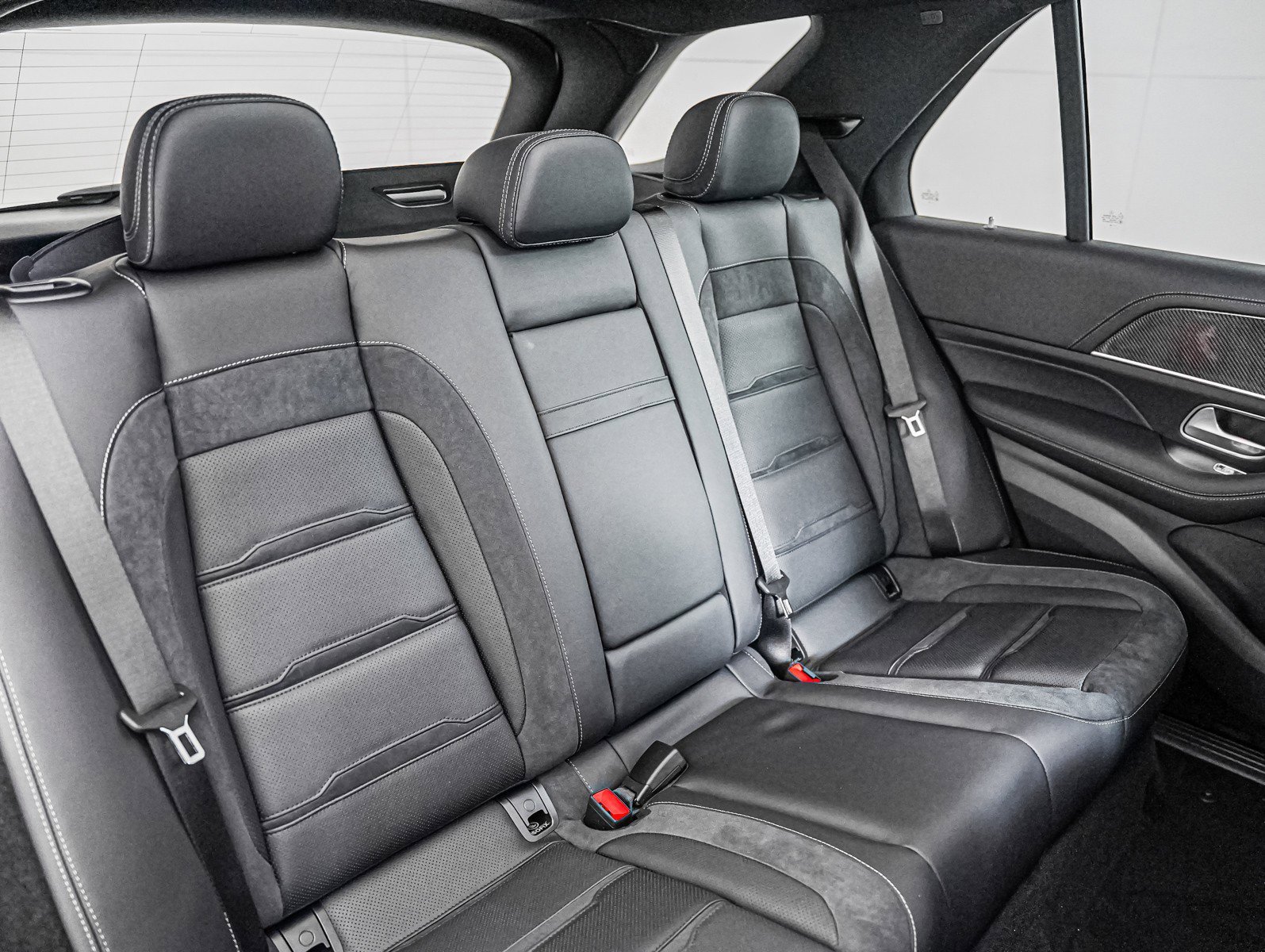 New 2026 Polar White Mercedes-Benz AMG® GLE 53 4MATIC+ SUV image 13