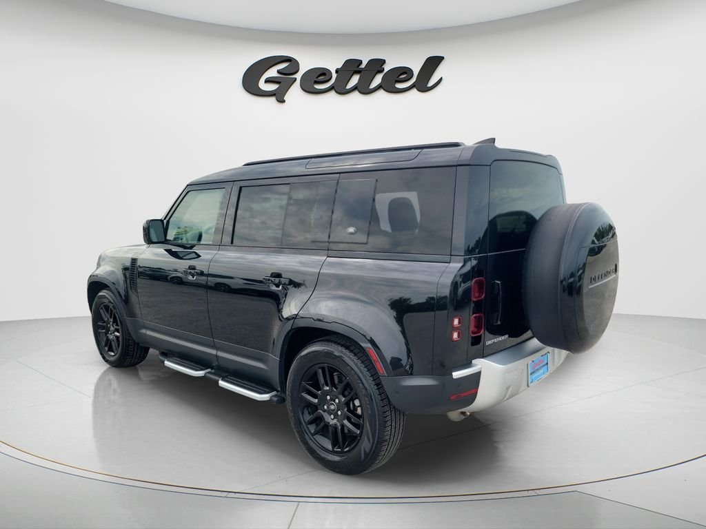 Used 2024 Black Land Rover S image 7