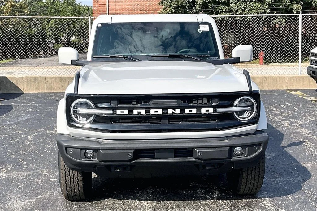 New 2026 Avalanche Gray Ford Outer Banks® image 2