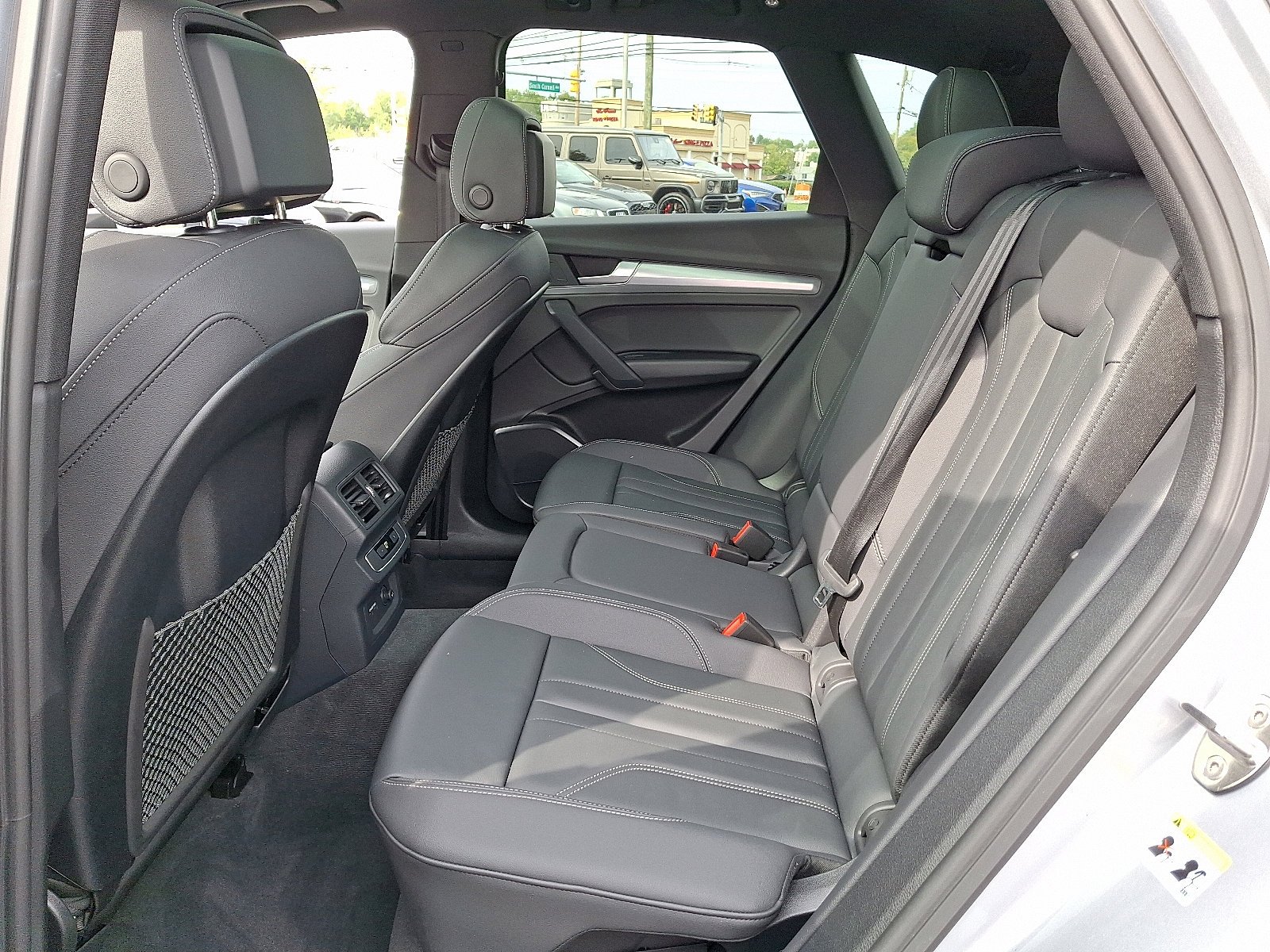 2025 Audi Q5 Premium - Photo 10