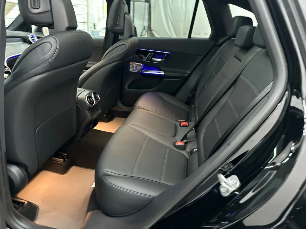 New 2026 Black Mercedes-Benz GLC 300 image 23