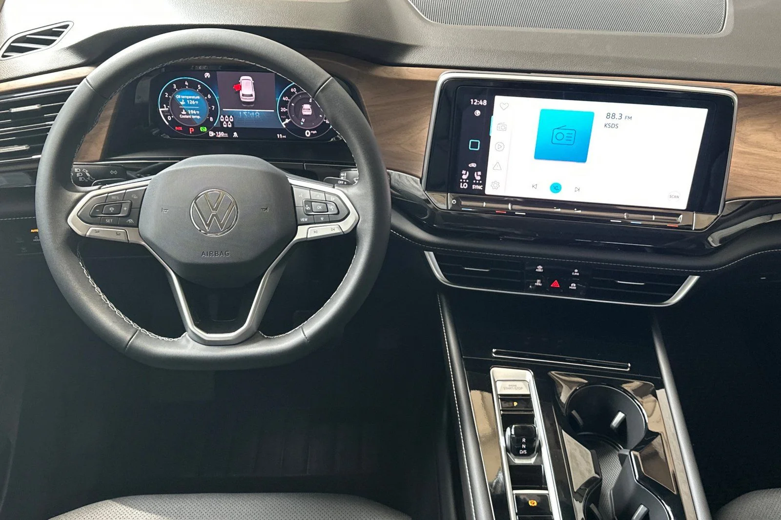 New 2026 Black Volkswagen 2.0T SE w/Technology image 12