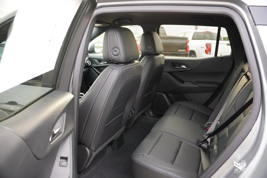 New 2027 Sterling Gray Metallic Chevrolet LT image 11