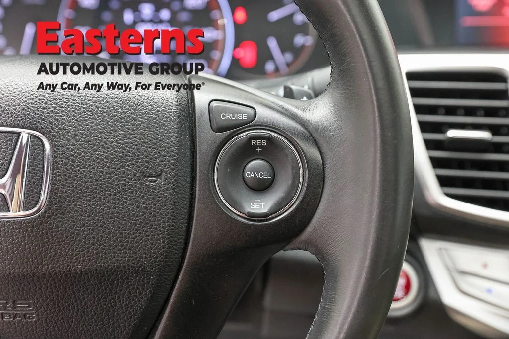 Used 2015 White Honda EX-L image 16