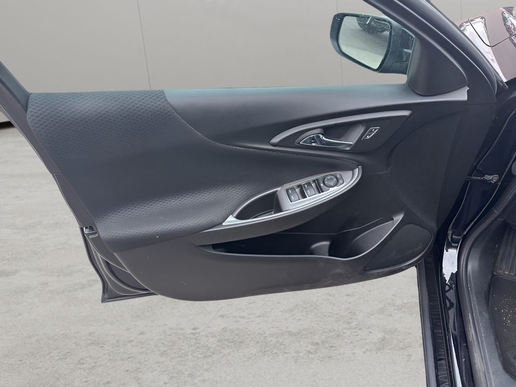 Used 2023 Mosaic Black Metallic Chevrolet LT image 16
