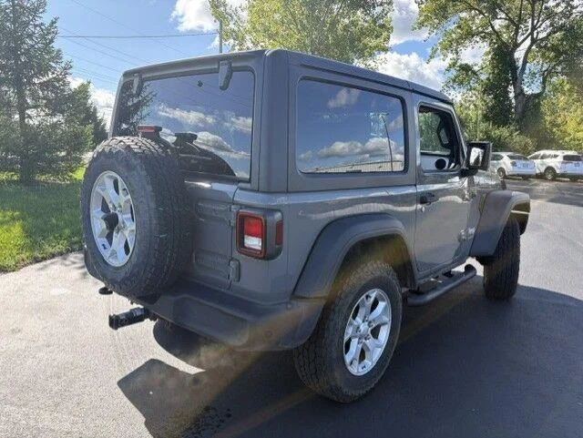 Used 2021 Sting-Gray Clearcoat Jeep Islander image 14