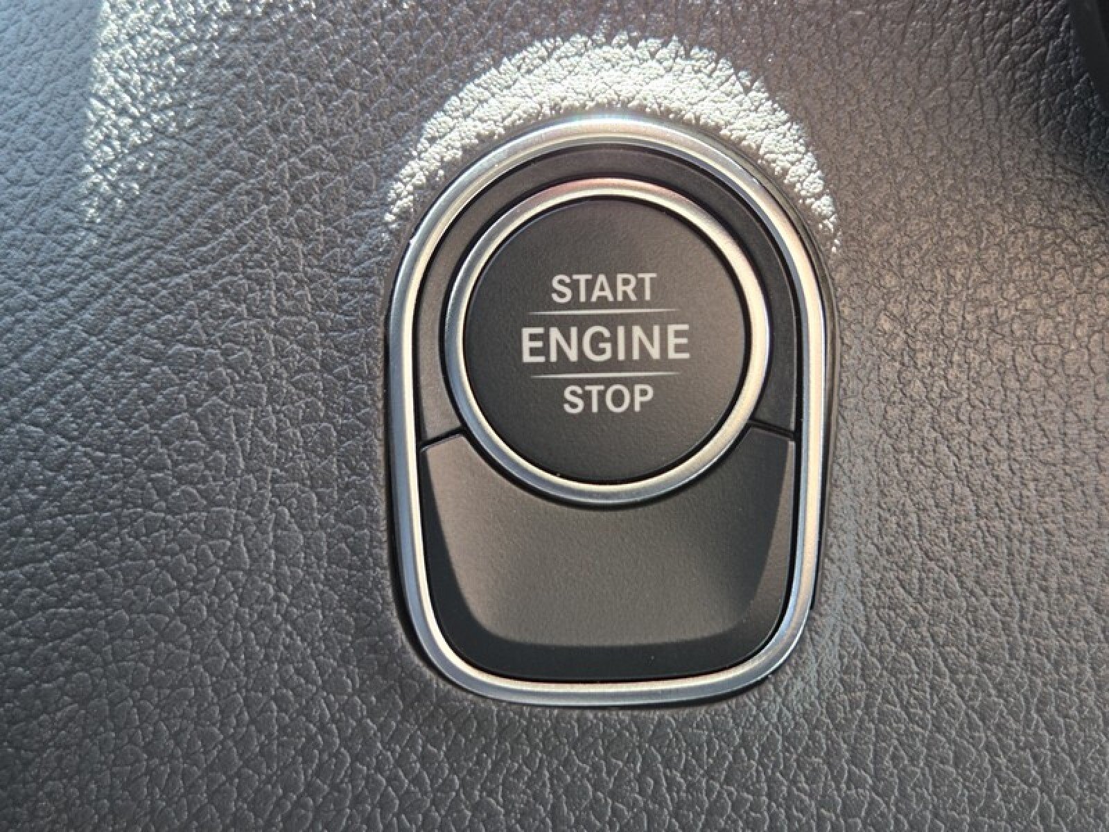 New 2025 Arctic White Mercedes-Benz 2500 image 29
