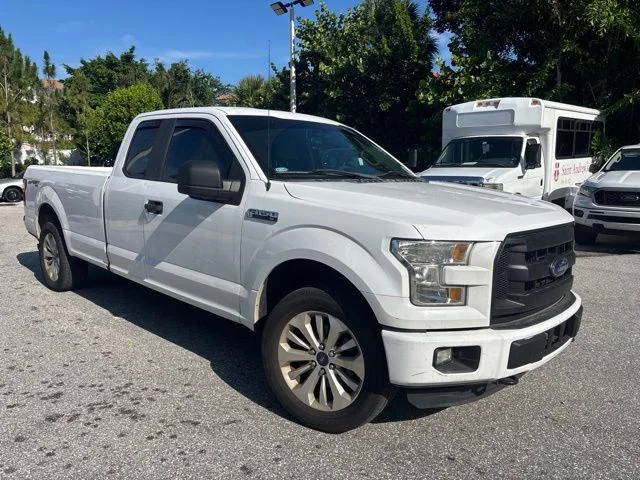 Used 2016 Oxford White Ford XL image 1