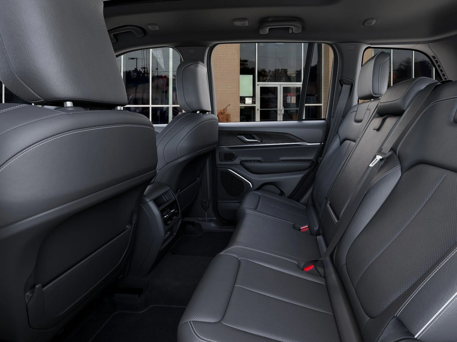New 2026 Baltic Gray Metallic Clear-Coat Exterior Paint Jeep Limited Reserve image 25